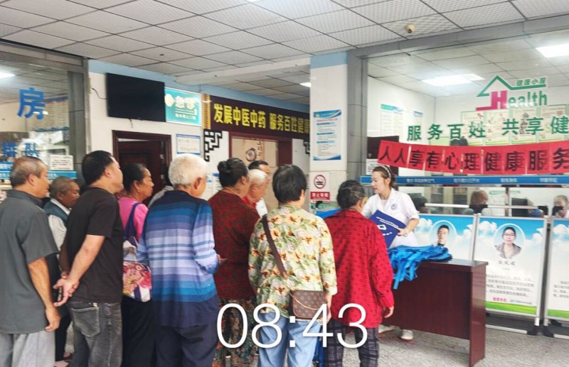 三台县郪江镇郪江卫生院开展“世界精神卫生日”宣传活动，共筑心理健康防线